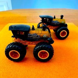 “Loco Punk” Steam Engine -Monster Trucks- Set of 2